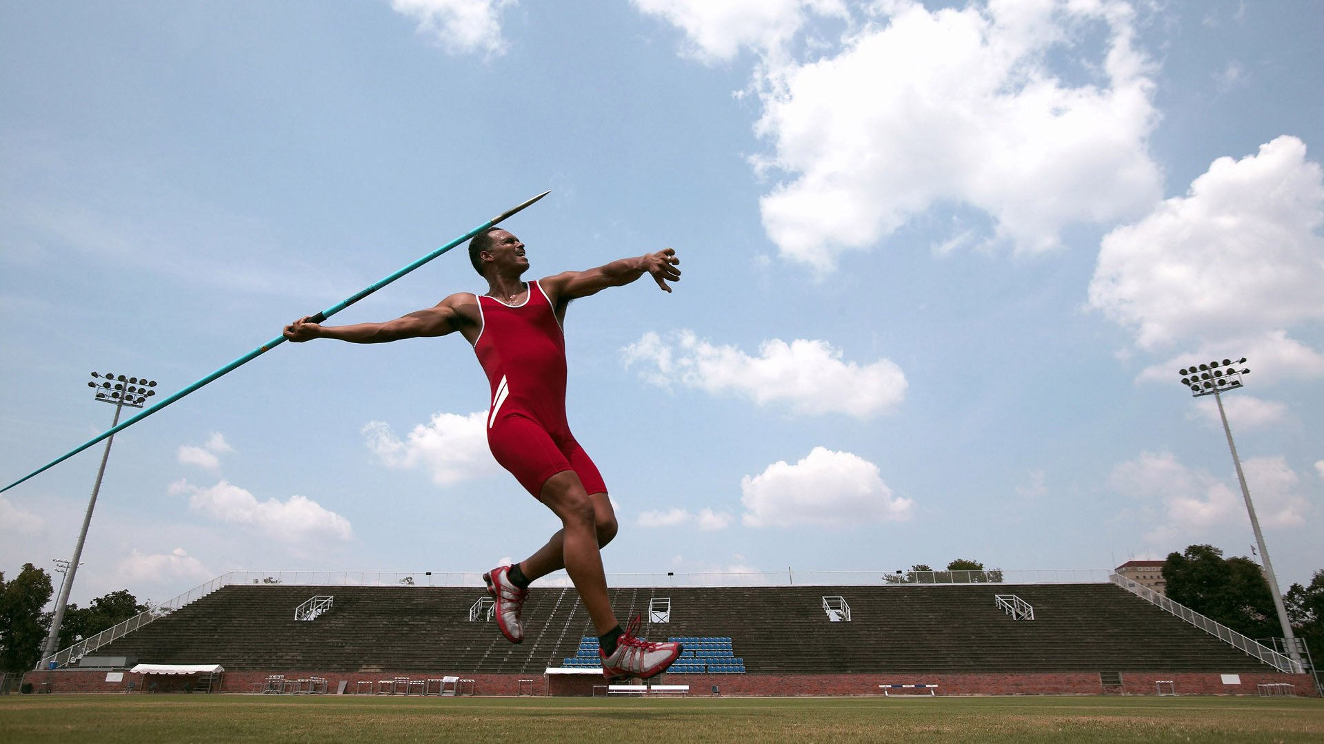 T1的统治之下：外网担忧比赛观赏性的背后真相